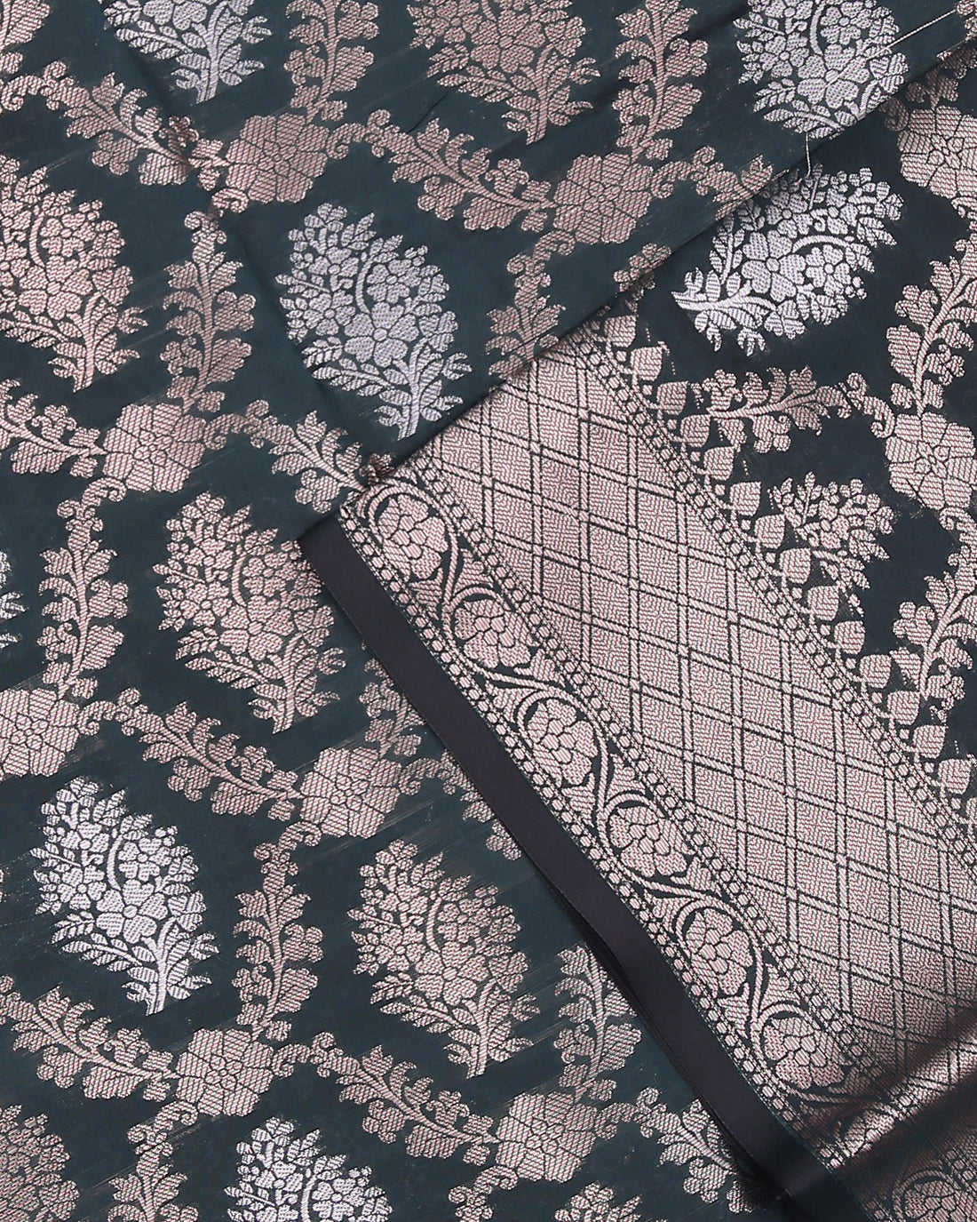 Floral Jacquard Tissue Saree With Contrast Zari Design Border & Floral Zari Design Pallu - Green