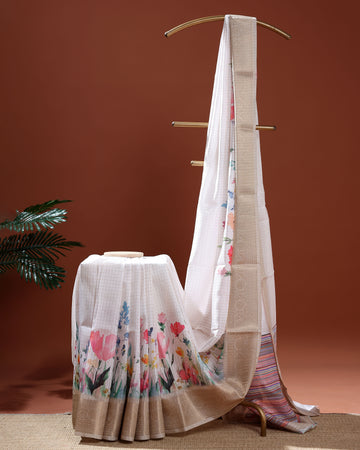 Floral Pattern Dola Silk Saree With Woven Border - White