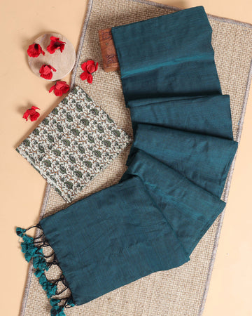 Handwoven Khadi Cotton Saree with Contrast Printed Blouse and Tassel Accents - Teal