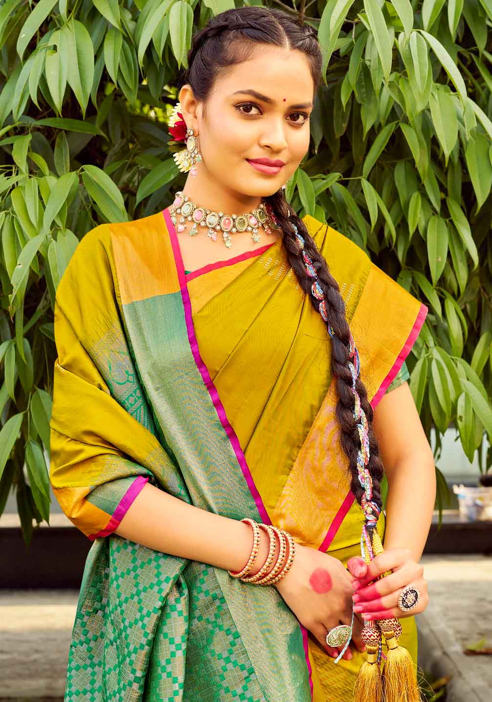 Ethnic Thread Design Soft Silk Saree - Yellow