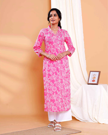 Floral Printed Straight Kurta with V-Neck and 3/4th Sleeves - Pink