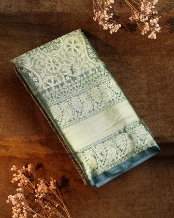 Ethnic Thread Design Litchi Silk Saree - Green