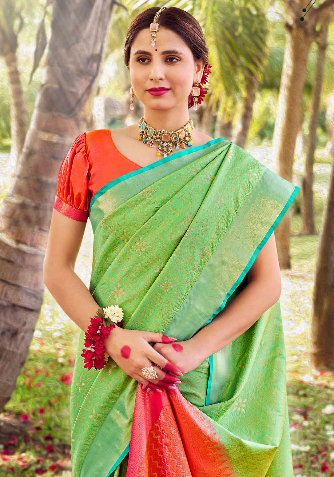 Ethnic Thread Design Soft Silk Saree - Green