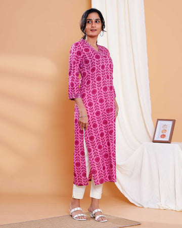 Floral Printed Straight Kurta with V-Neckline - Magenta