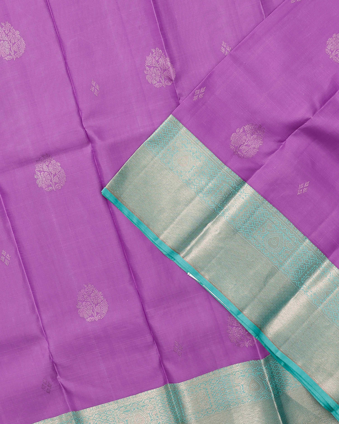 Kanchipuram Pure Silk Saree with Traditional Zari Border & Contrast Pallu - Lavender