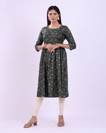 Designer green colour printed women's kurti