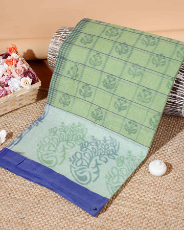Handloom Bengal Cotton Saree with Checked Body and Intricate Pallu Design - Green