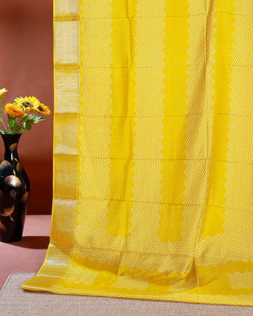 Elegant Dola Silk Saree with Intricate Zari Woven Border and Pallu - Yellow