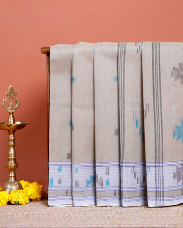 Handloom Bengal Cotton Saree with Traditional Jamdani Motifs and Border Detailing - Beige