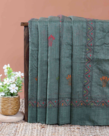 Eleagnt Kantha Work Saree with Floral and Geometric Motifs - Green