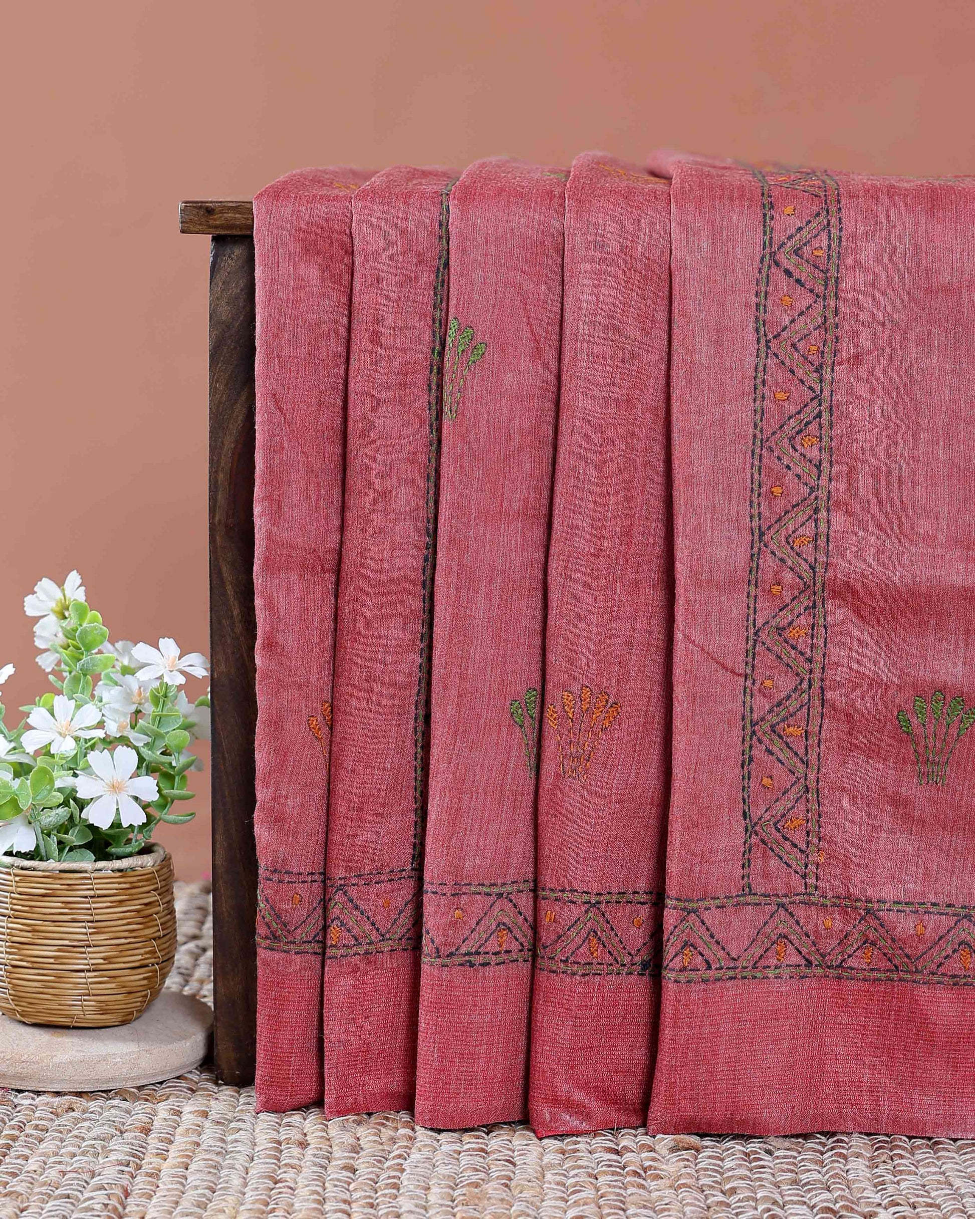 Eleagnt Kantha Work Saree with Floral and Geometric Motifs - Light Red