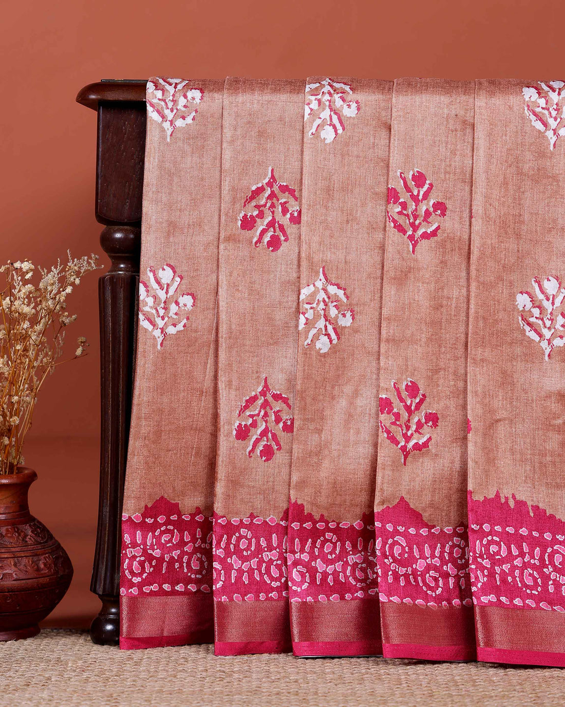 Elegant Dola Saree with Floral Motifs and Contrast Border - Light Brown