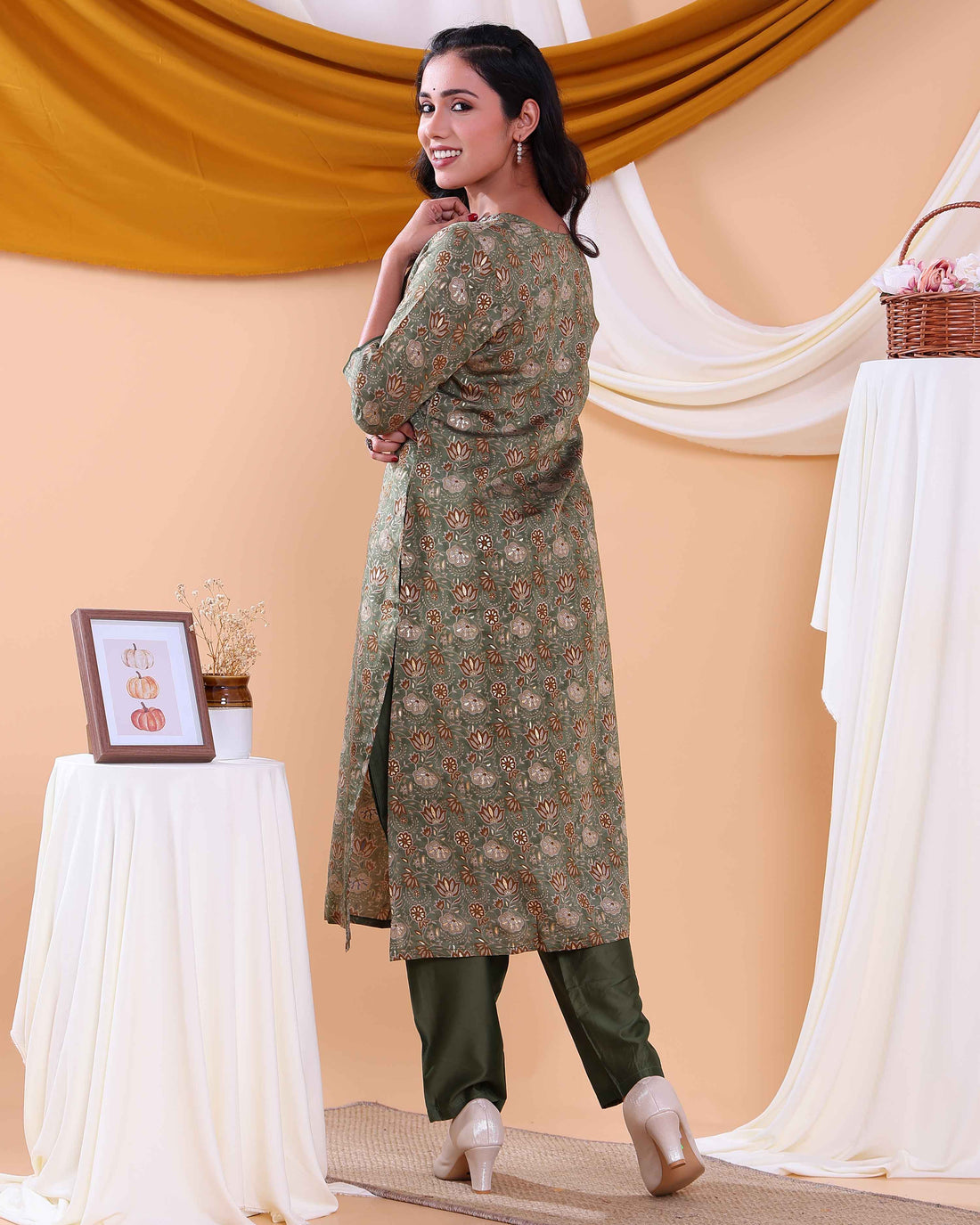 Elegant Floral Printed Women’s Salwar Set with Straight Kurta, Matching Bottom, and Dupatta- Green