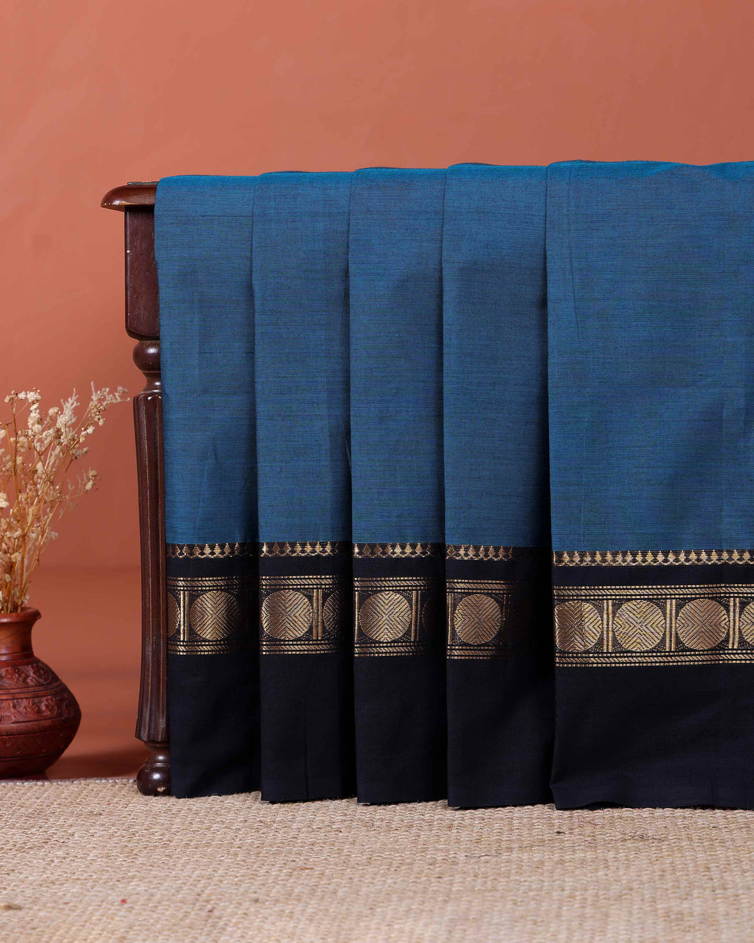 Elegant Handloom Kanchi Cotton Saree with Traditional Zari Border - Teal