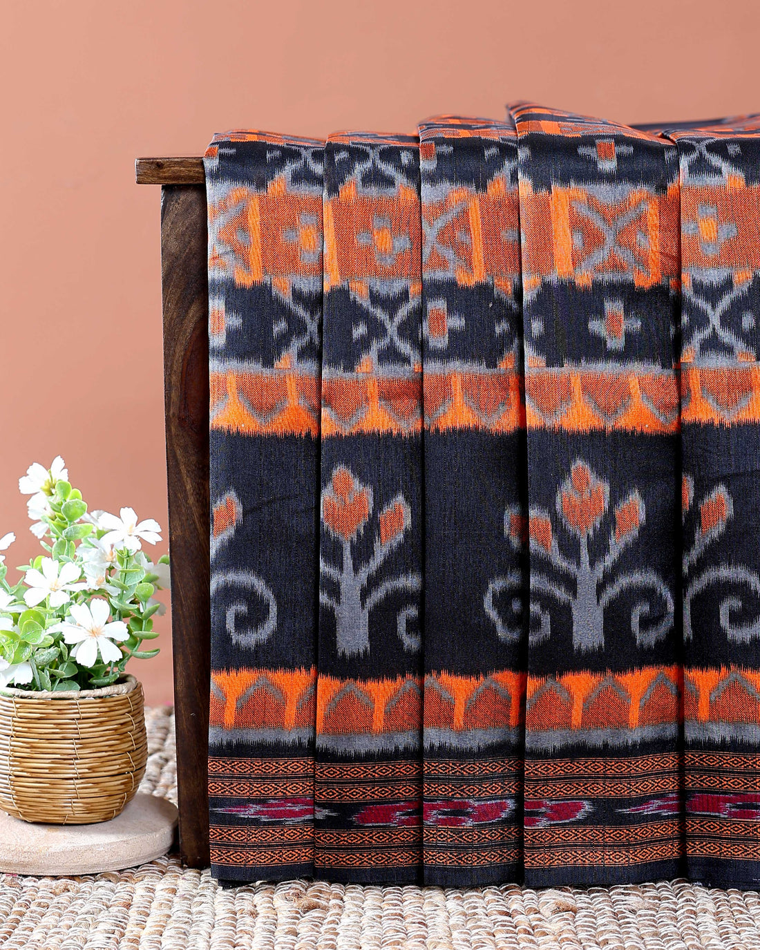 Elegant Handloom Pochampally Ikkat Saree with Geometric and Floral Motifs - Multi