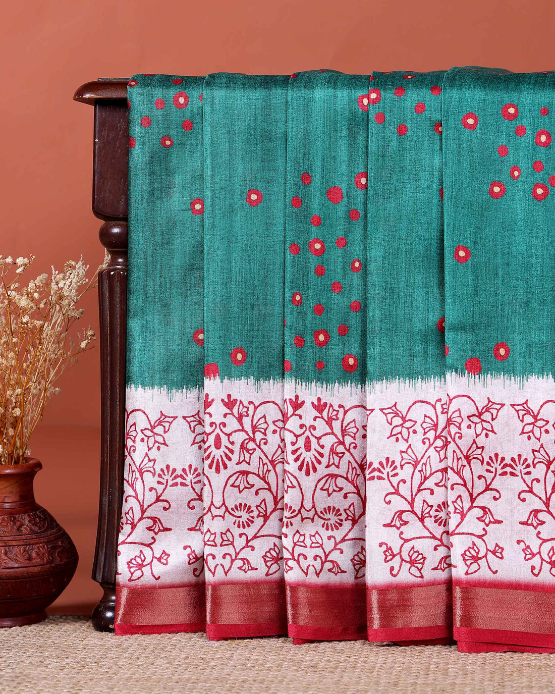 Elegant Handwoven Dola Saree with Intricate Floral Pallu and Dotted Body - Teal