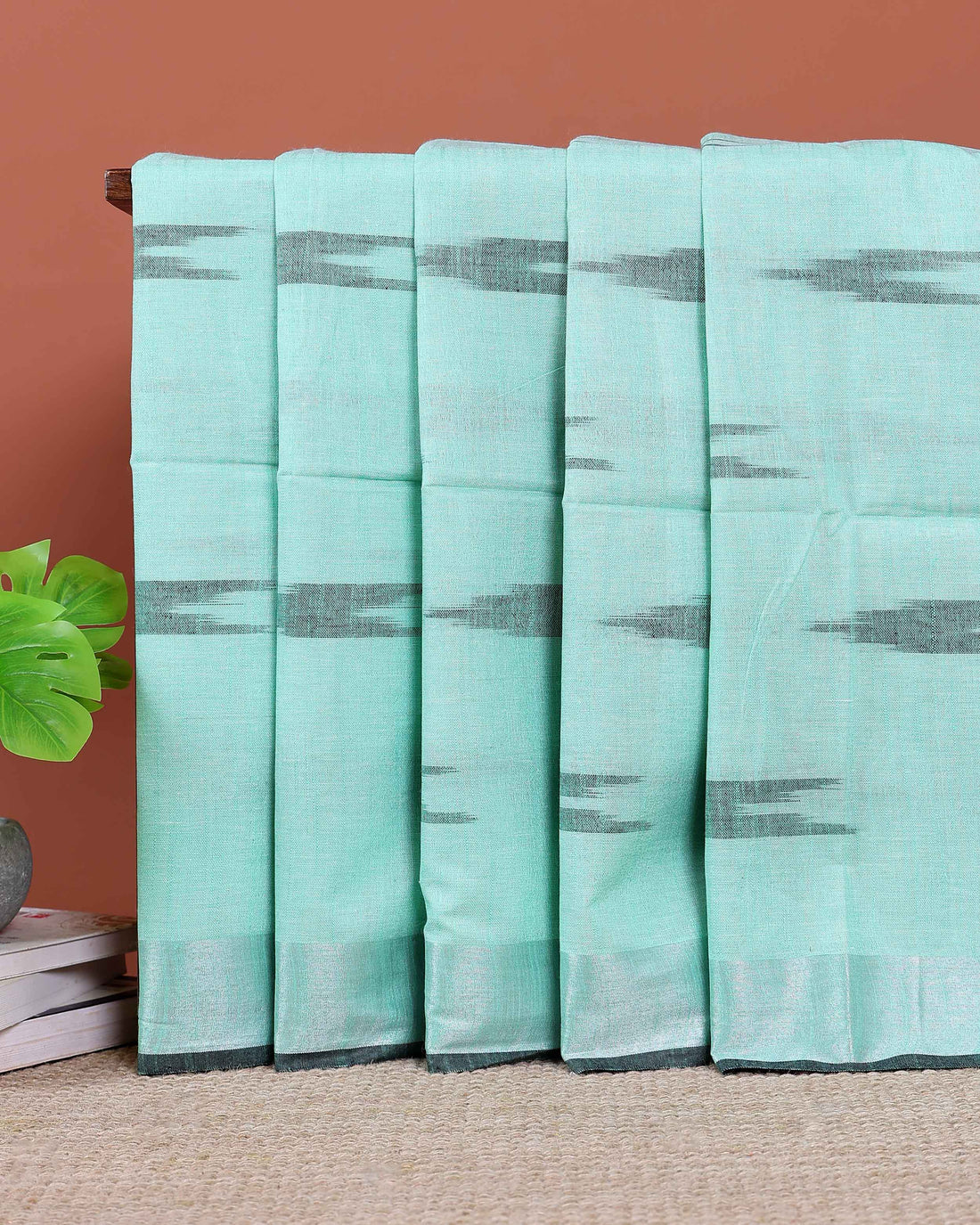 Elegant Handwoven Ikkat Linen Cotton Saree with Zari Border - Blue