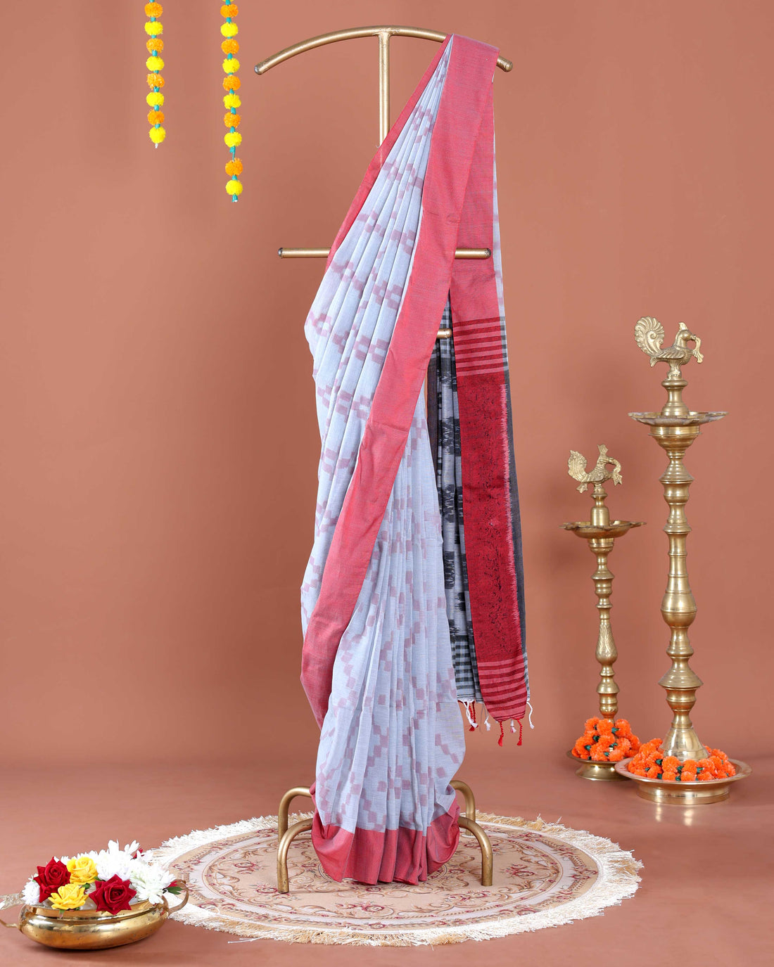Elegant Ikkat Cotton Saree with Traditional Weaving Pattern and Contrast Pallu - Grey