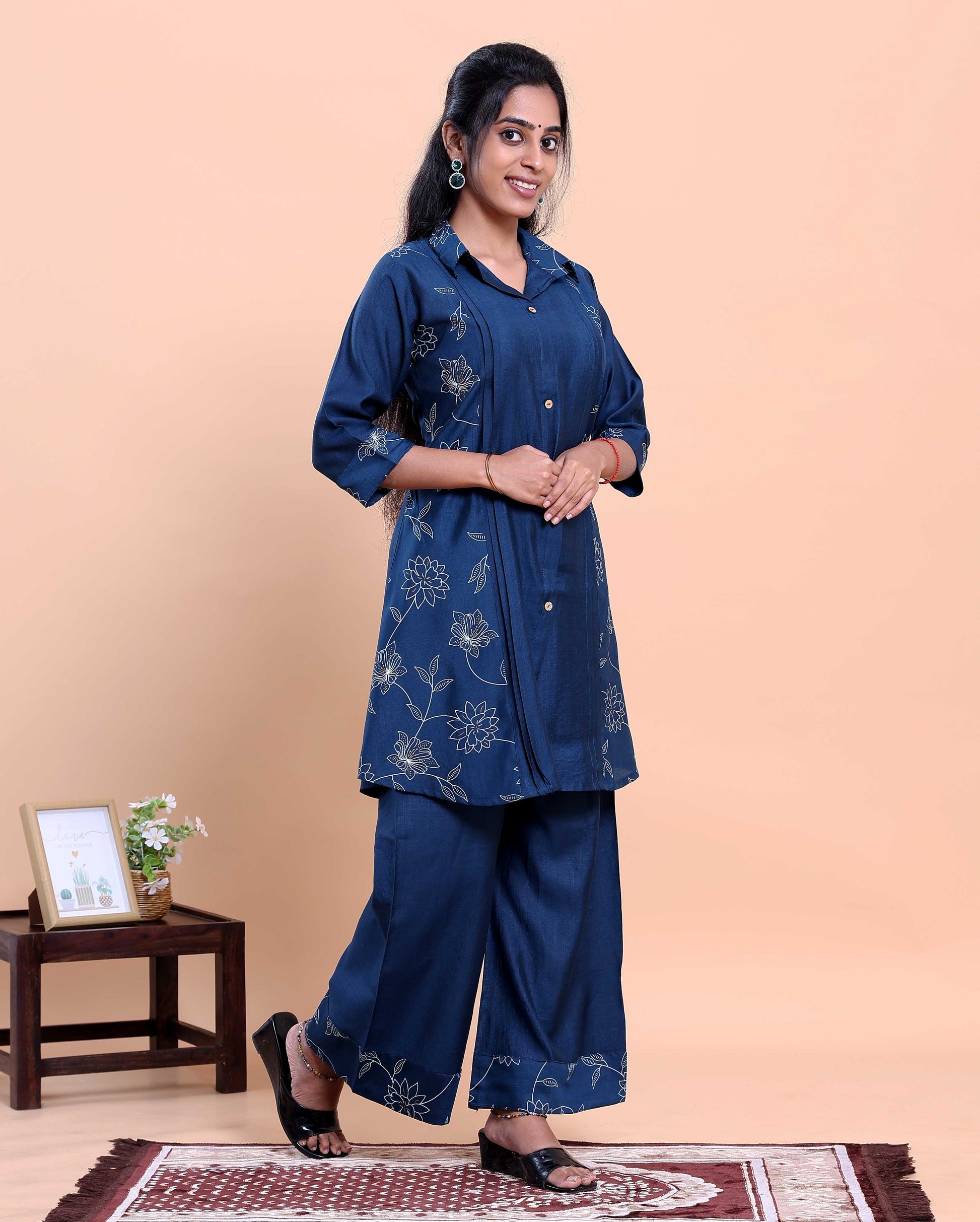 Women's Floral Embroidered Shirt-Collar Kurta with Wide-Leg Pants - Navy Blue
