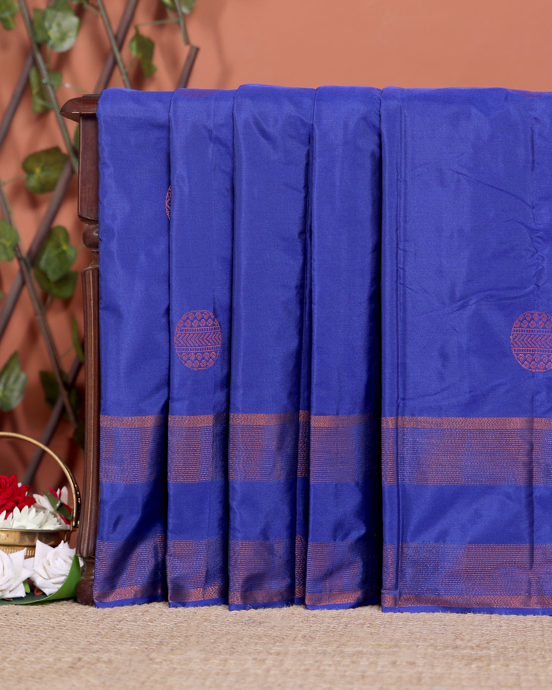 Exquisite Soft Silk Saree with Woven Zari Motifs and Contrasting Border - Blue