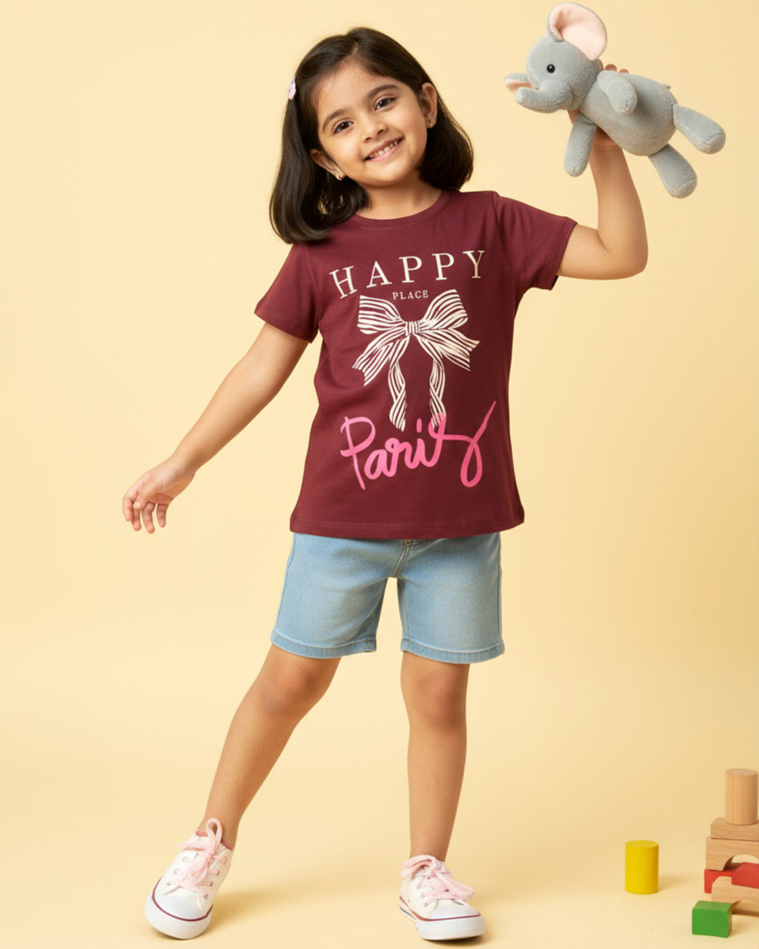 Girls' Graphic Print Round Neck T-Shirt -Maroon