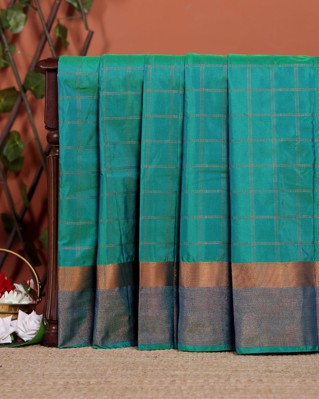 Handloom Soft Silk Saree with Intricate Zari Checks and a Rich Border - Green