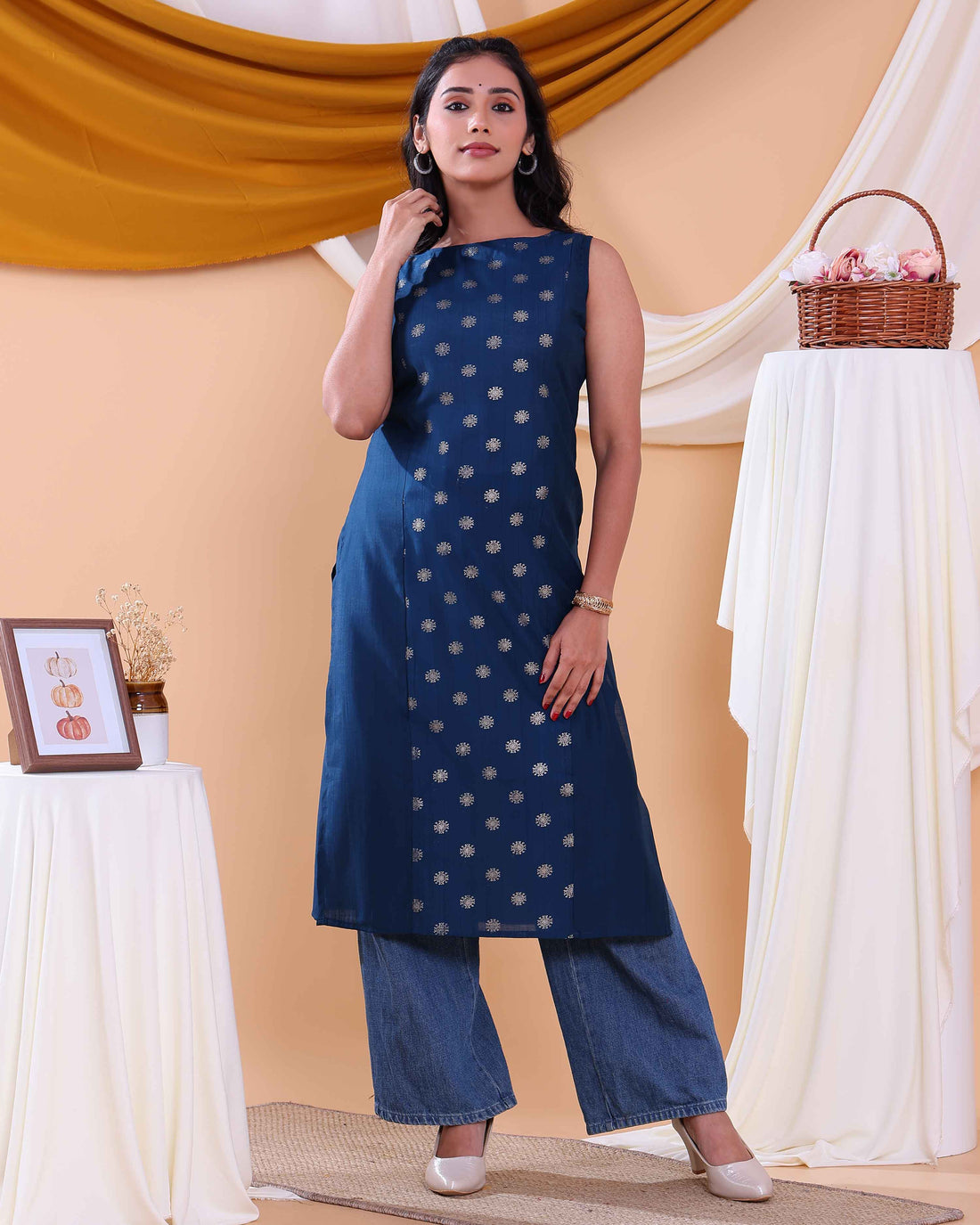 Stylish Printed Women’s Sleeveless Straight Kurta with Round Neck - Navy Blue