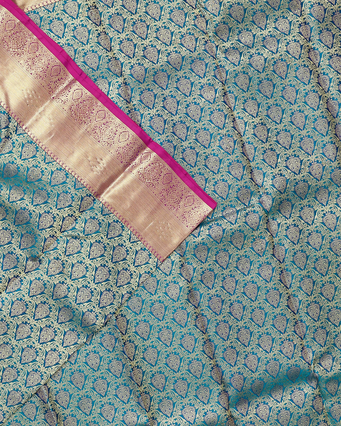 Exquisite Niranjana Silk Saree with Zari Brocade and Elaborate Border - Blue