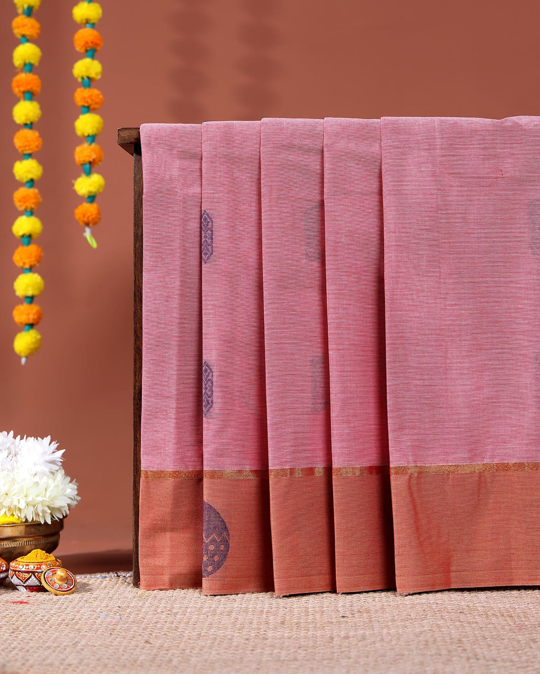 Traditional Kovai Cotton Handloom Saree with Contrast Border and Woven Motifs - Pink