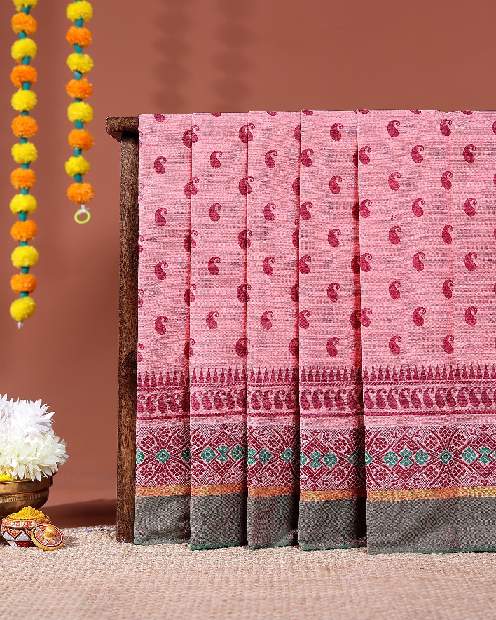 Traditional Kovai Cotton Saree with All-Over Paisley Weave Pattern and Traditional Geometric Woven Border - Pink