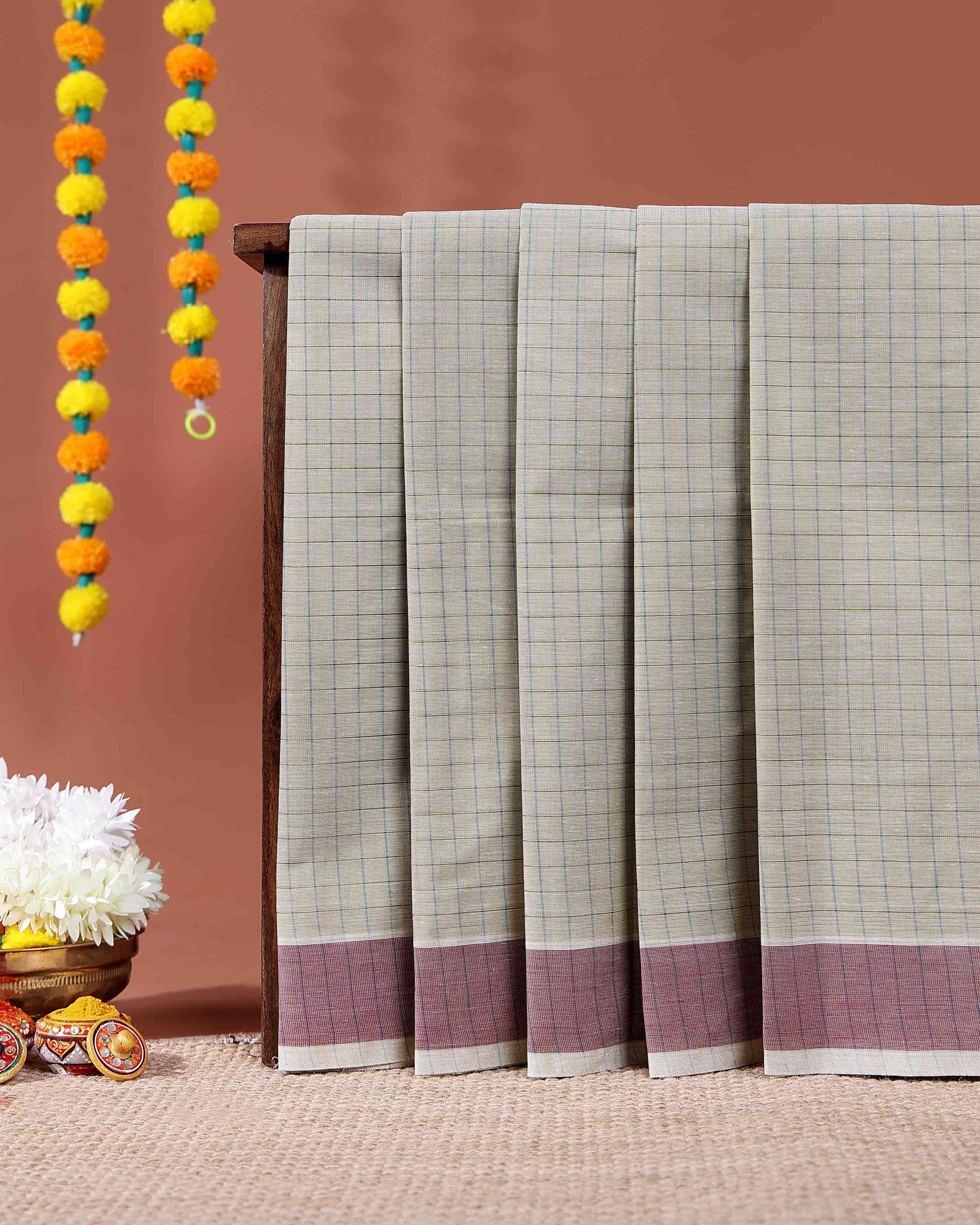 Traditional Kovai Cotton Saree with Woven Checked Pattern and Contrast Border - Green