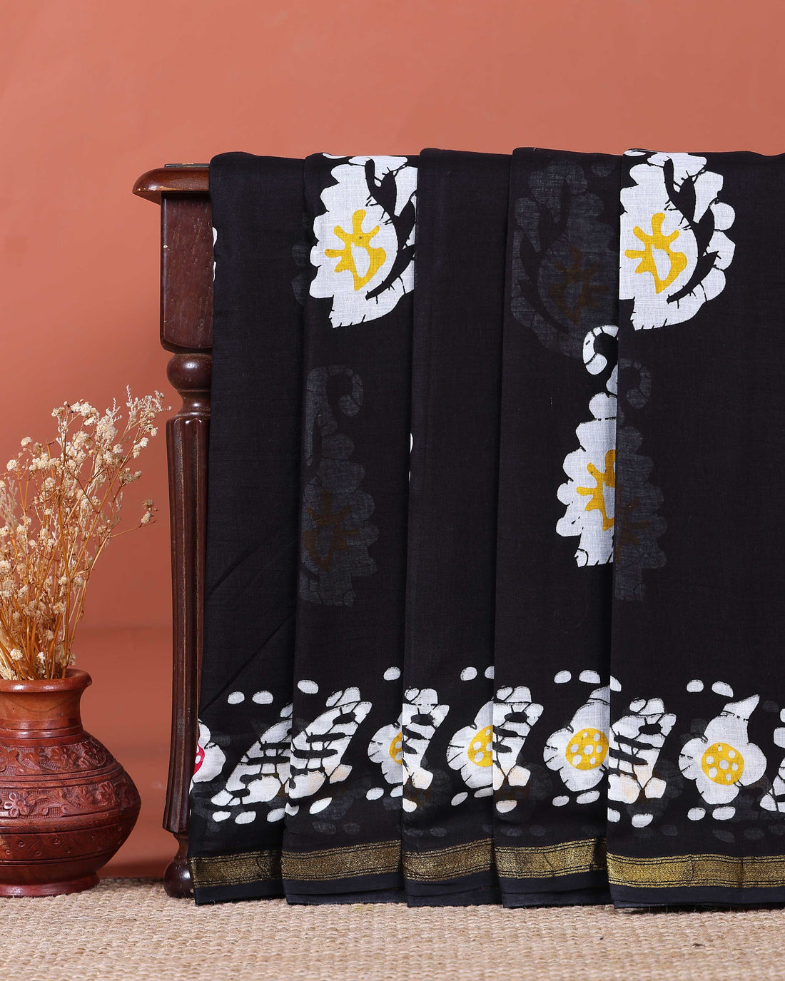 Traditional Mul Mul Cotton Saree with Traditional Print Border - Black