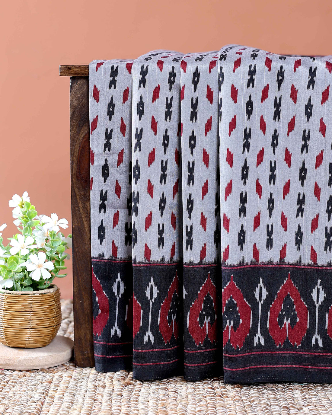 Traditional Pochampally Ikkat Handloom Saree with Temple Border - White