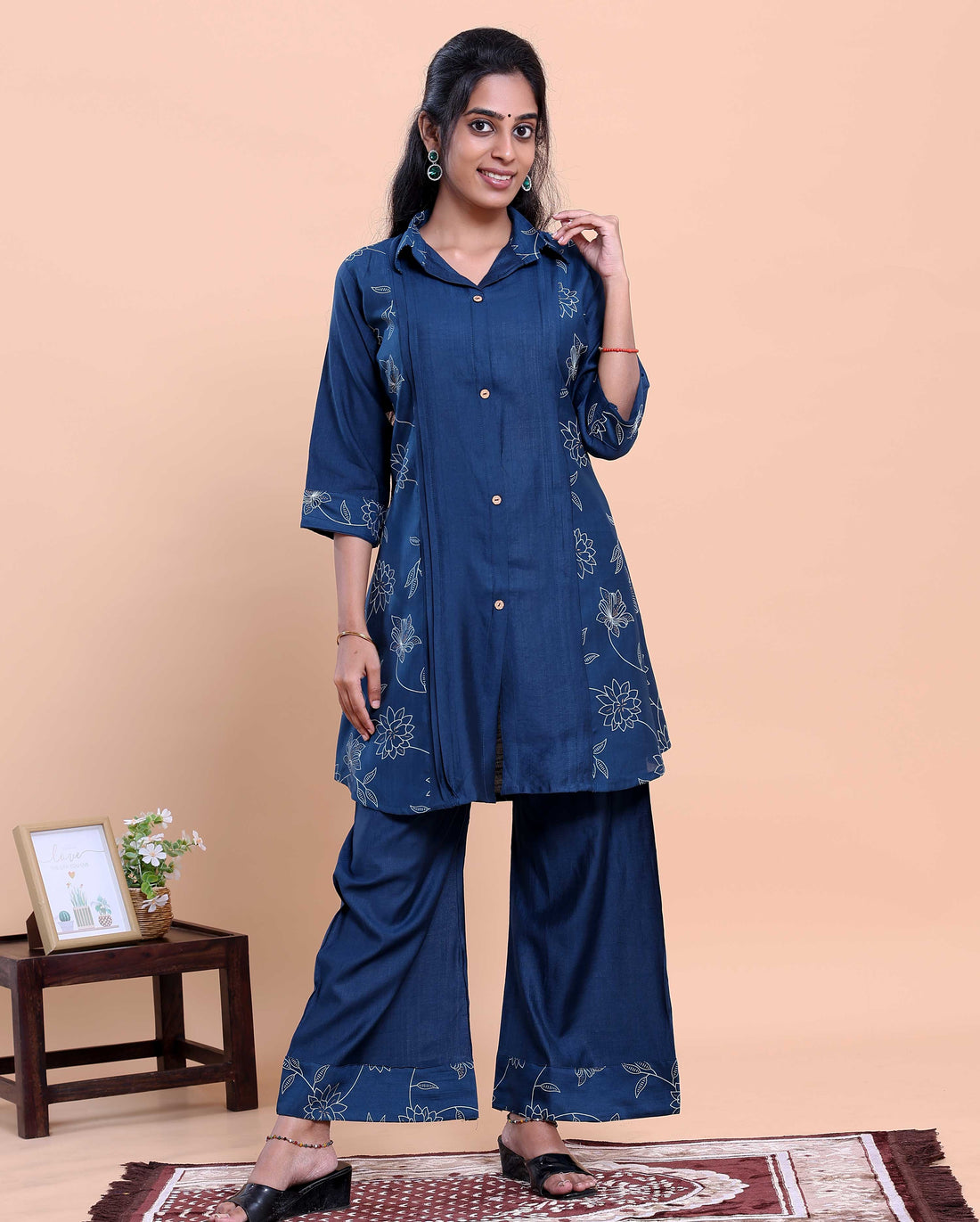 Women's Floral Embroidered Shirt-Collar Kurta with Wide-Leg Pants - Navy Blue