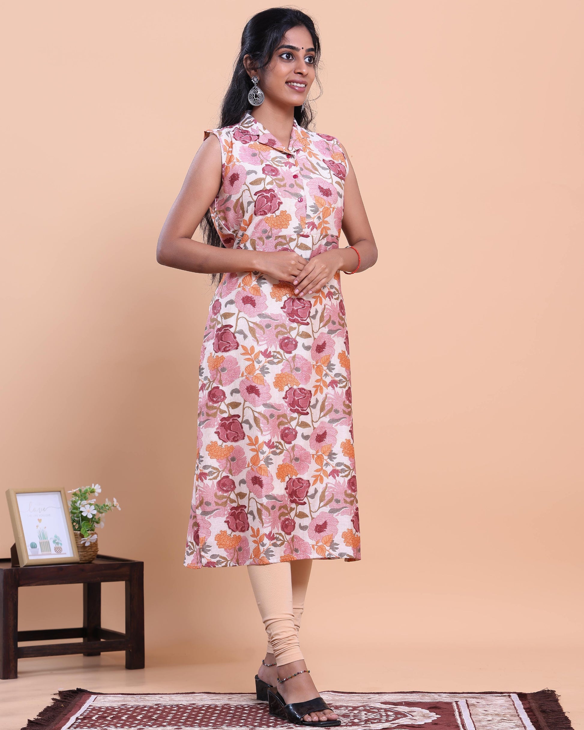 Women's Floral Print Sleeveless Collared Straight Kurta - Off White