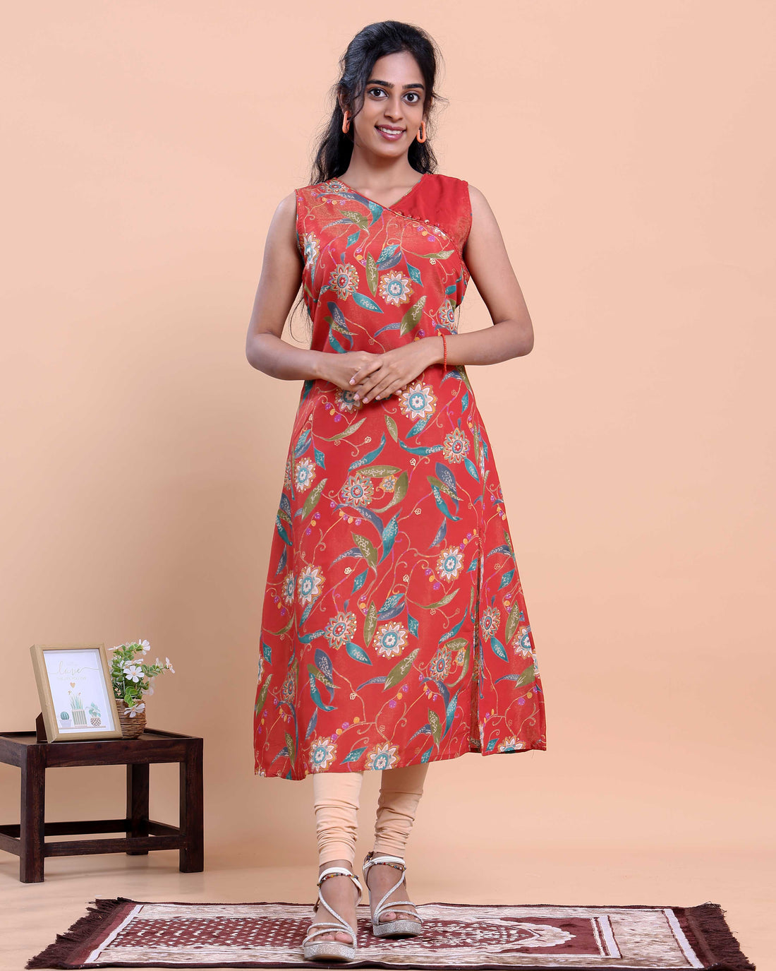 Women's Floral Printed V-Neck Sleeveless A-Line Kurta - Red