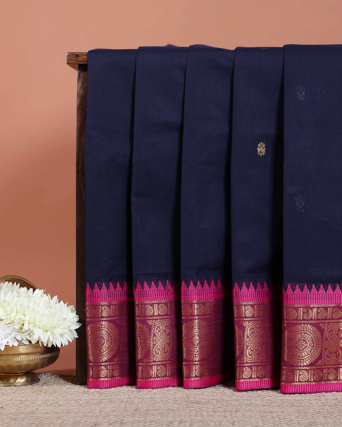 handloom-venkatagiri-handloom-cotton-saree-with-rich-zari-woven-border-and-small-butta-detailing-navy-blue-one