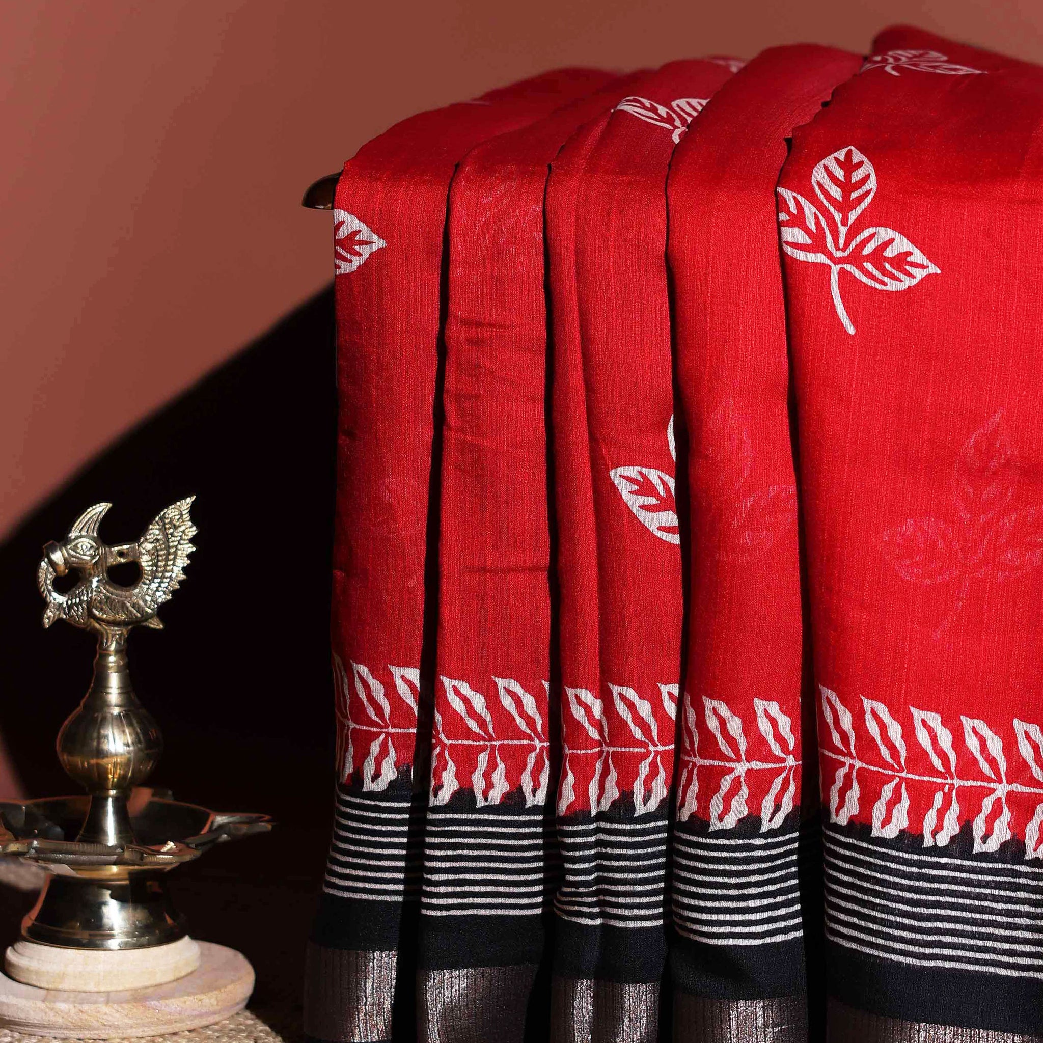 Elegant Linen Cotton Saree with Digital Print - Red