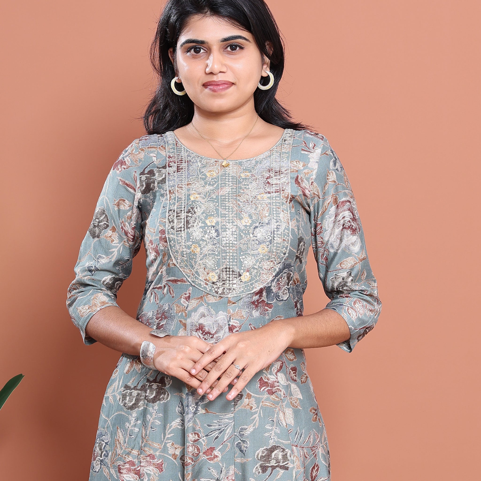 Ethnic Embroidered Kurta - Green