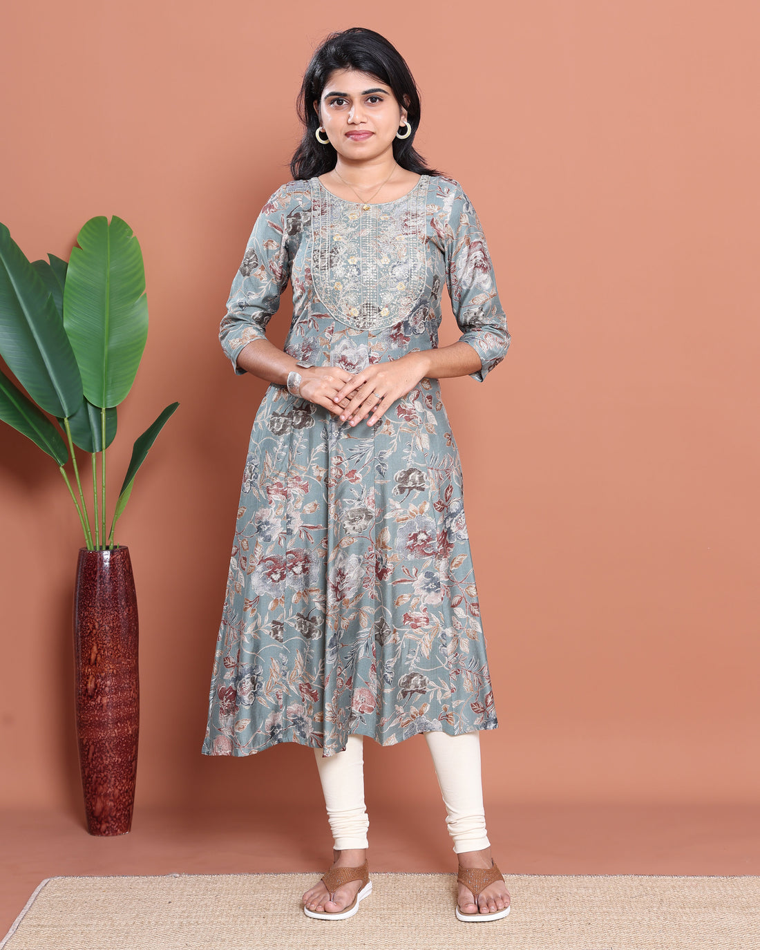 Ethnic Embroidered Kurta - Green