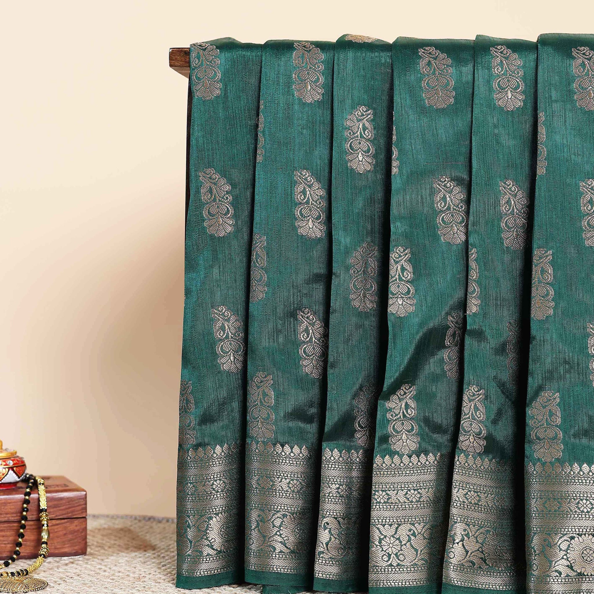 Traditional Tussar Silk Saree with Woven Zari Buttas and Ornate Pallu Design – Green