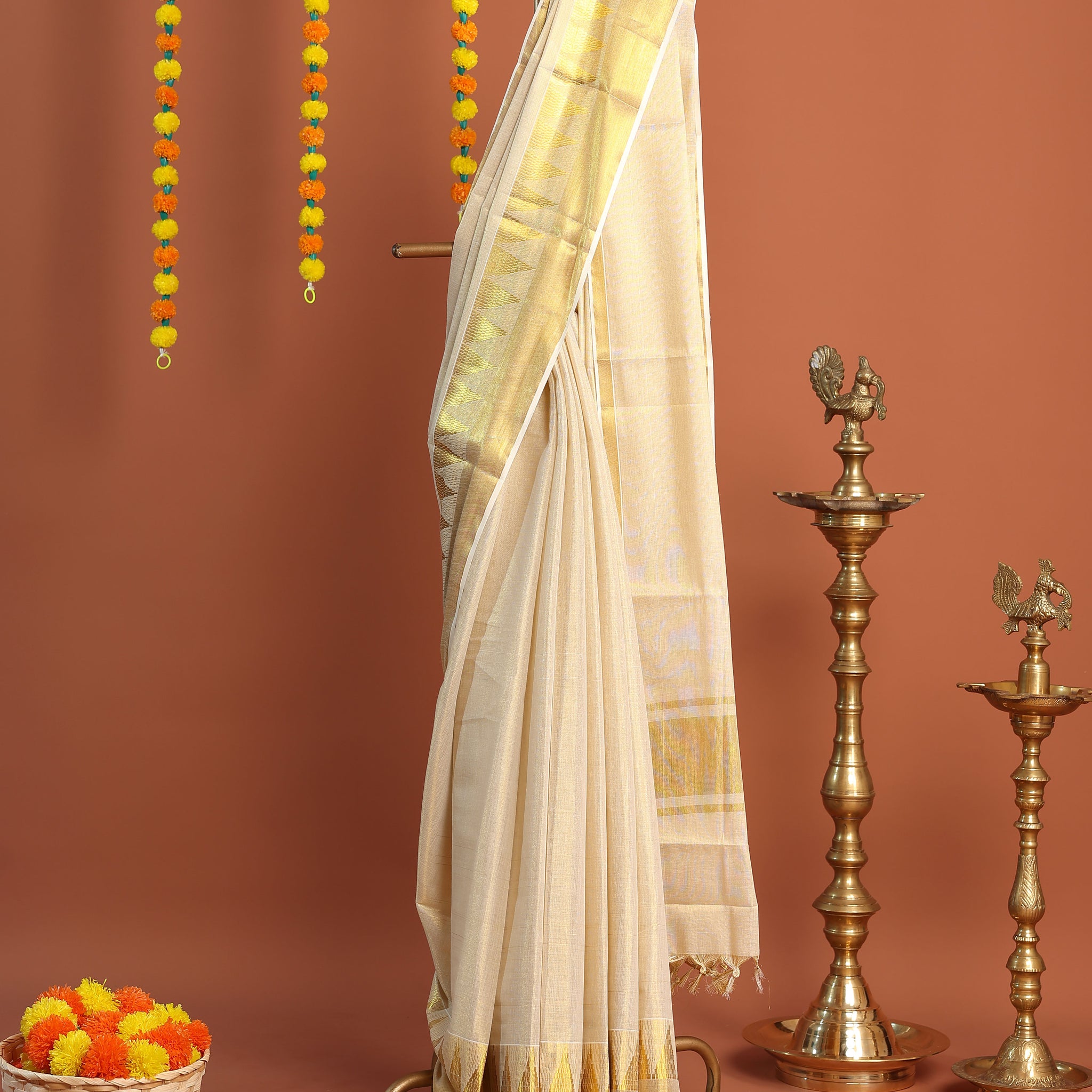 Traditional Kerala Kasavu Saree with Zari Border & Pallu - Cream