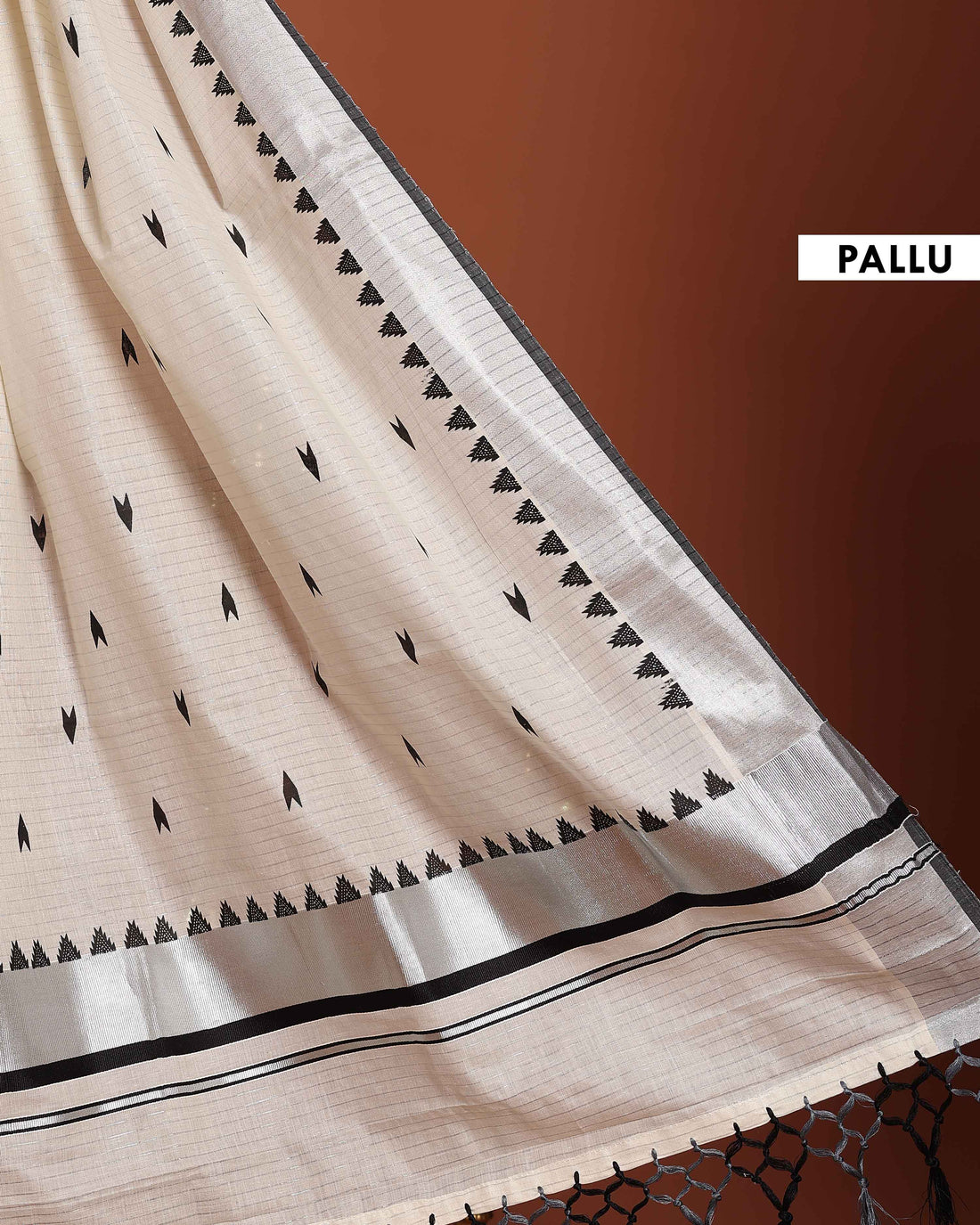 Authentic Kerala Kasavu Handloom Saree with Temple Border - Cream