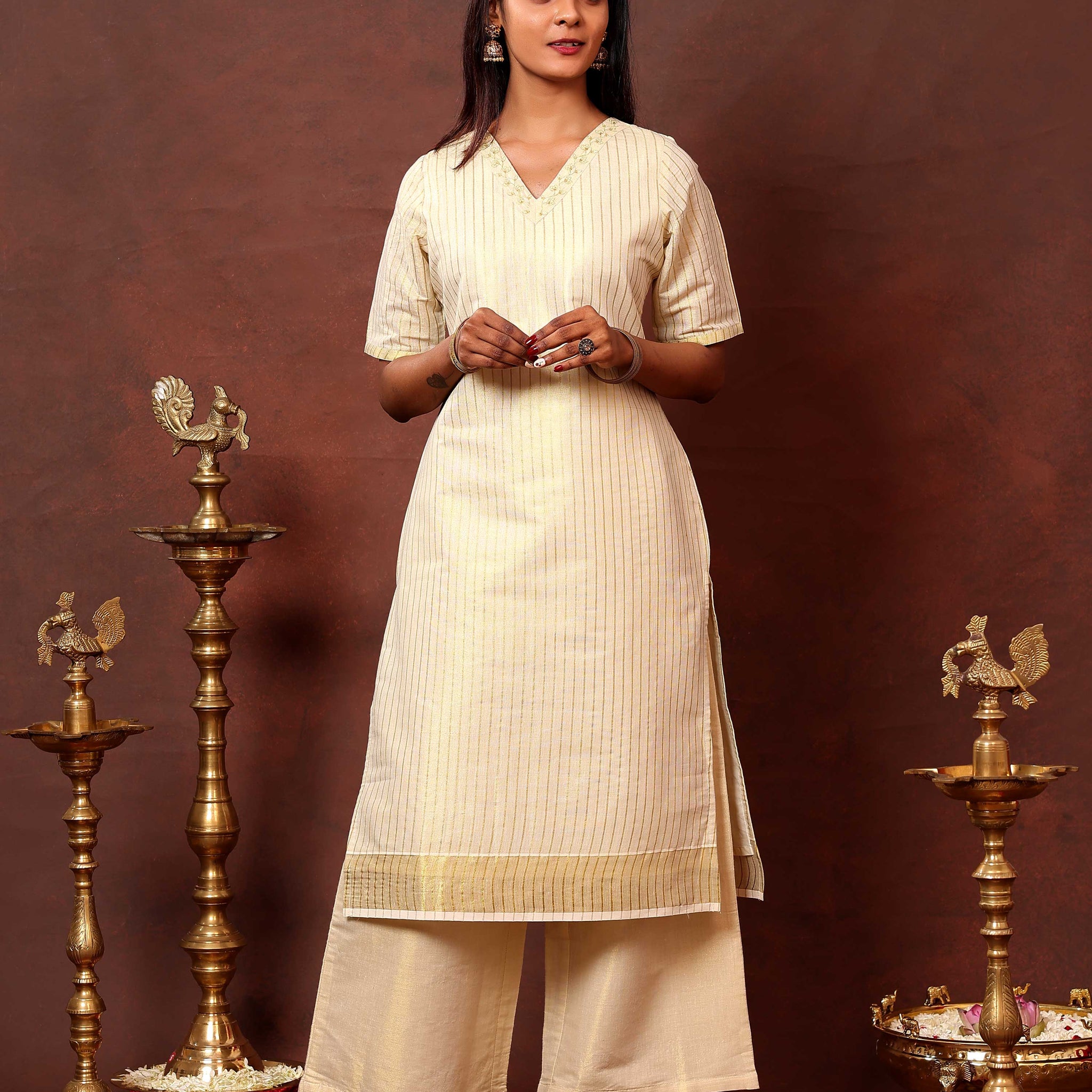 Women's Striped Kurta with V-Neckline and Zari Border Detail - Off-White