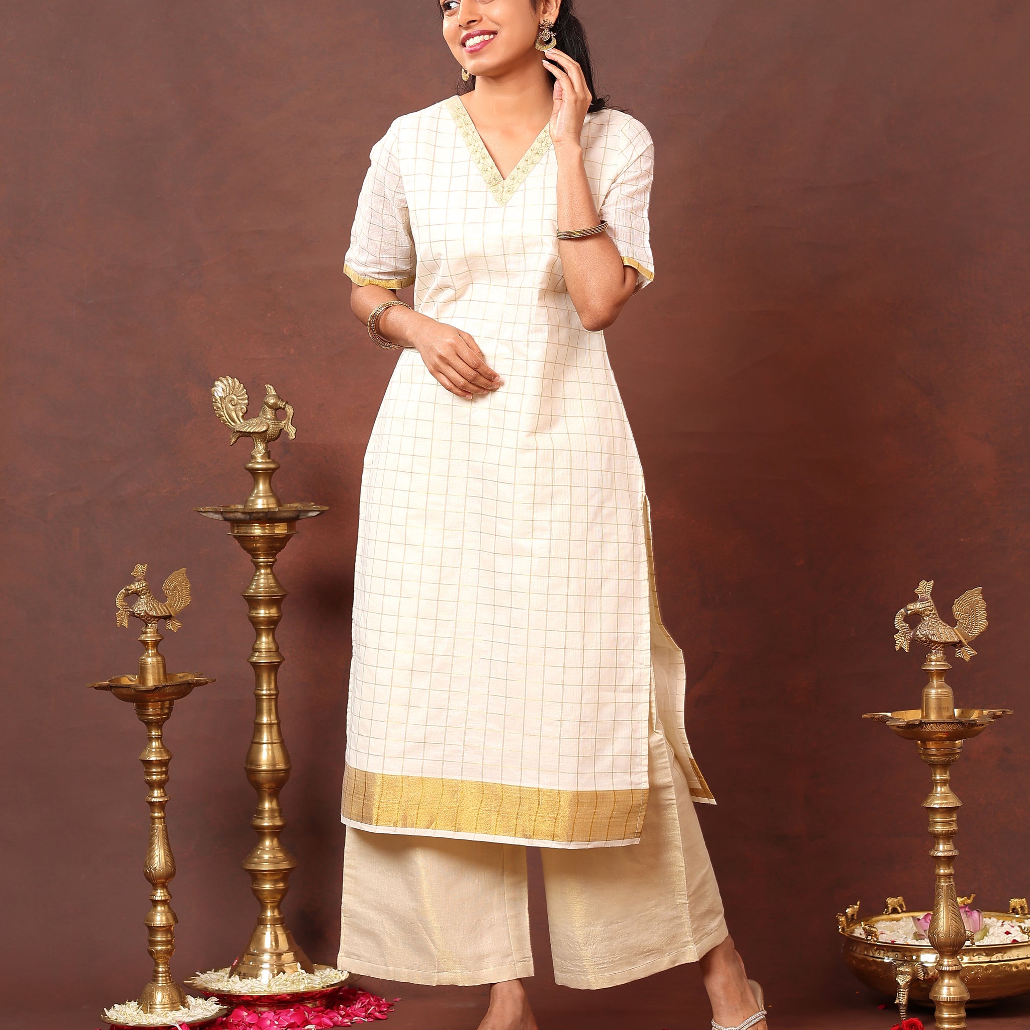 Elegant Handwoven Cotton Kurta with Checkered Pattern, V-Neckline and Zari Border - Sandal