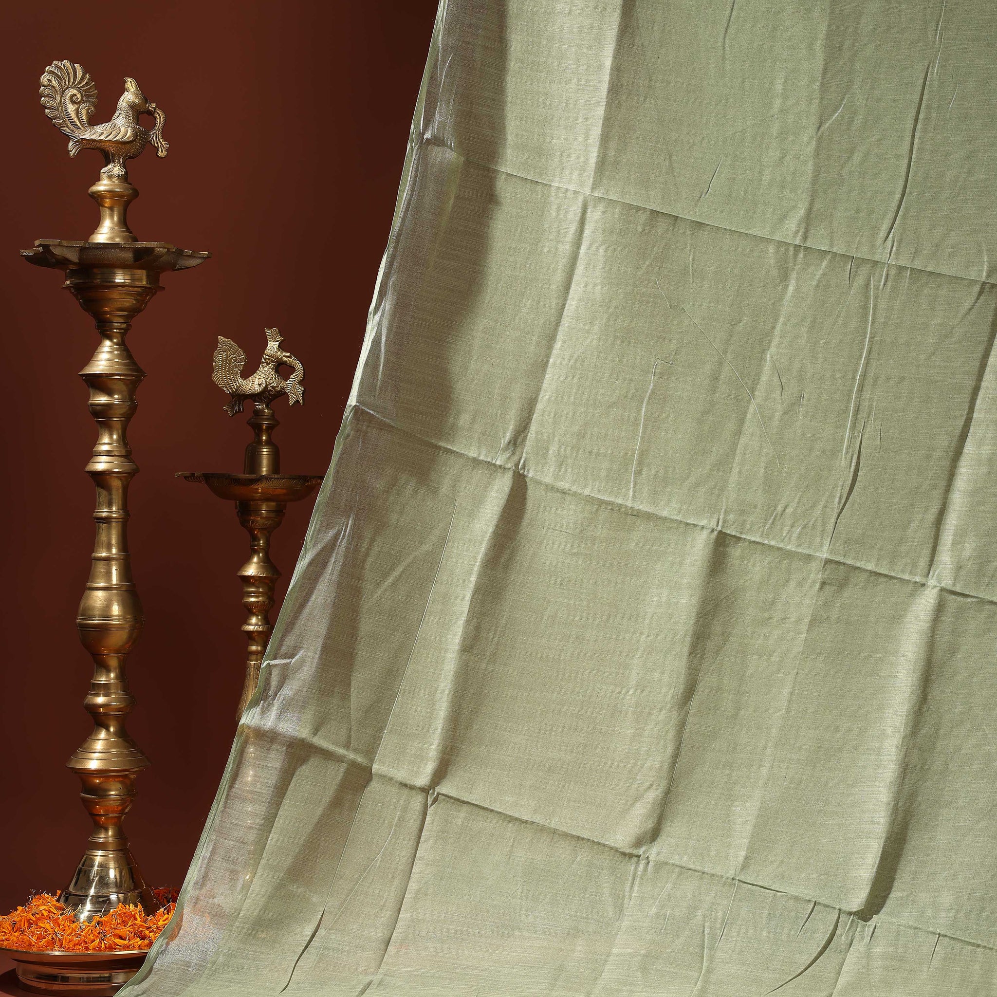 Handwoven Linen Cotton Saree with Subtle Sheen and Tassel Border - Green