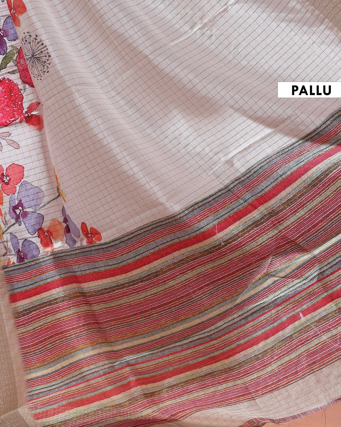 Floral Pattern Dola Silk Saree With Woven Border - White