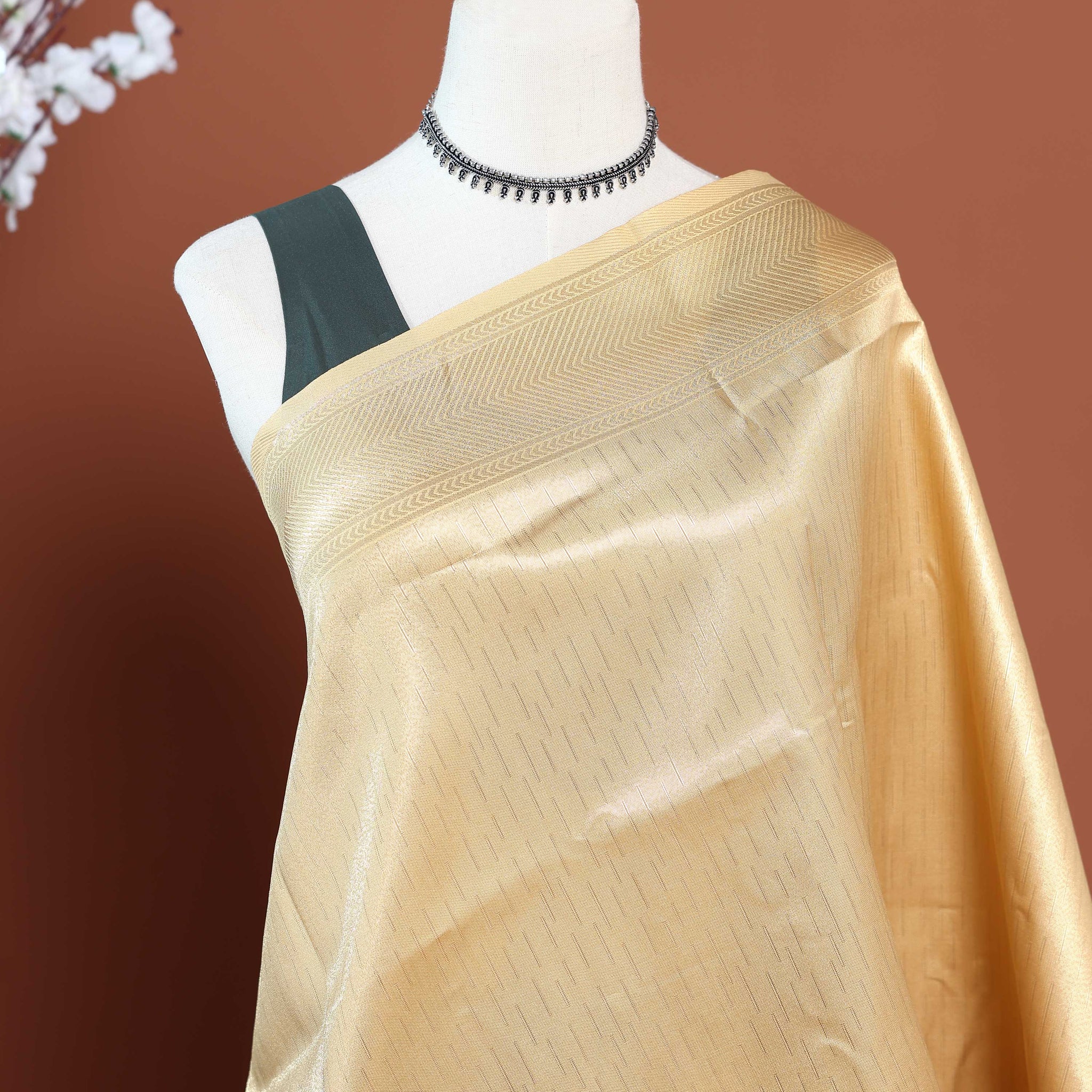 Handloom Litchi Silk Saree with Intricate Weaving and Traditional Border - Gold