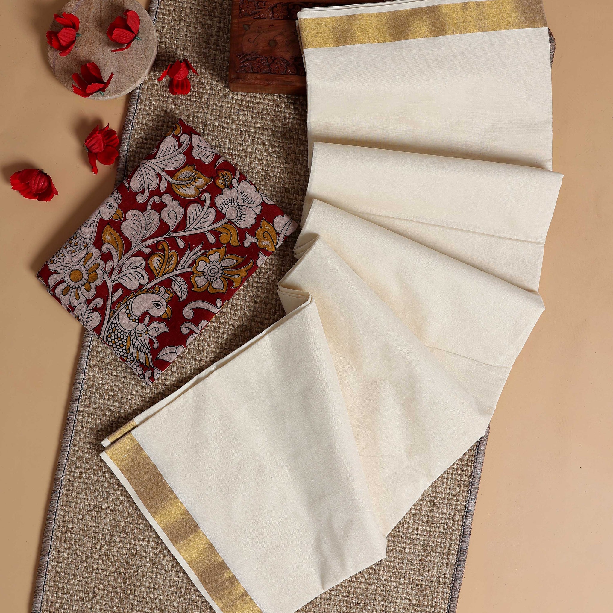 Traditional Kerala Kasavu Cotton Saree with Zari Border and Printed Blouse Piece - Off White