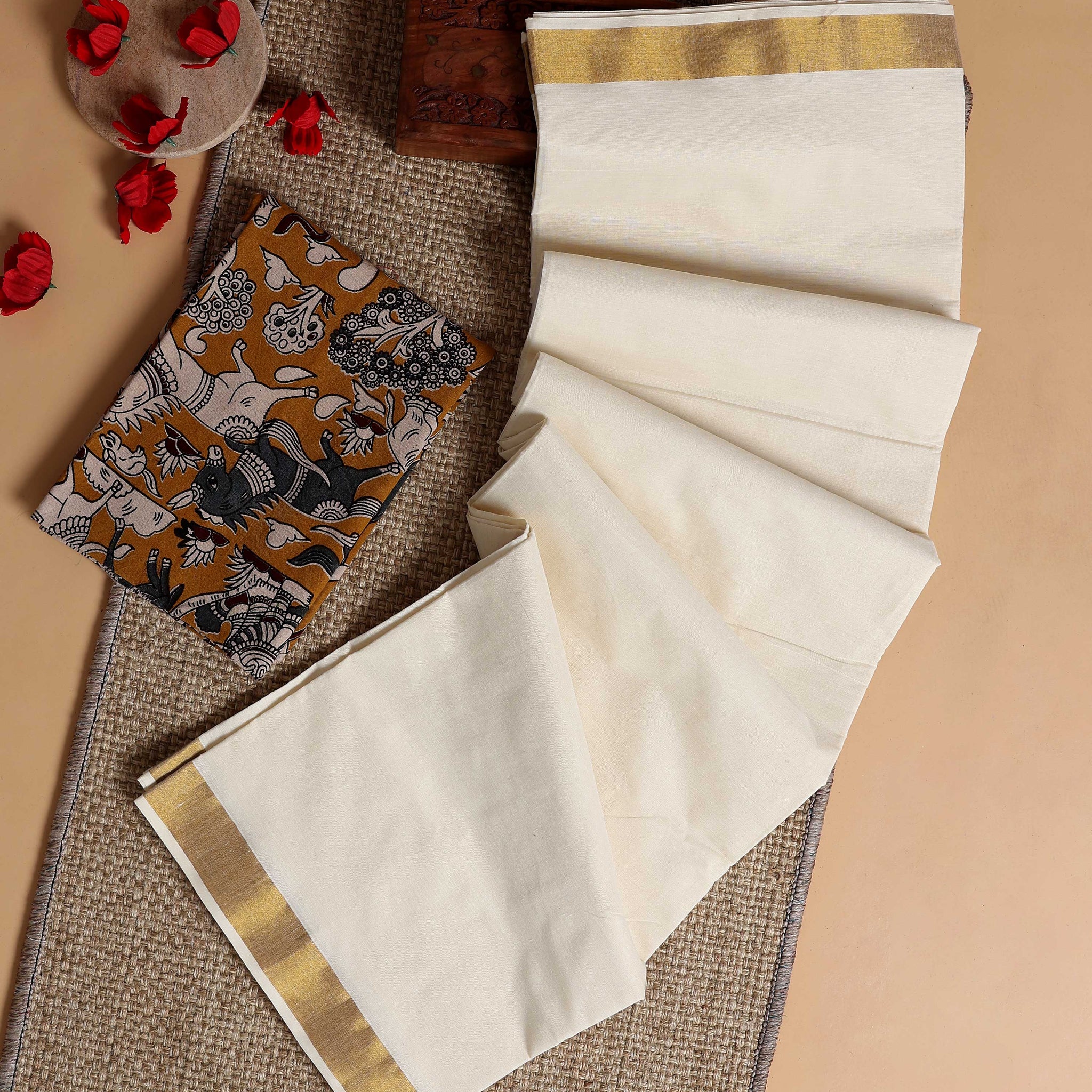 Traditional Kerala Kasavu Cotton Saree with Zari Border and Printed Blouse Piece - Off White